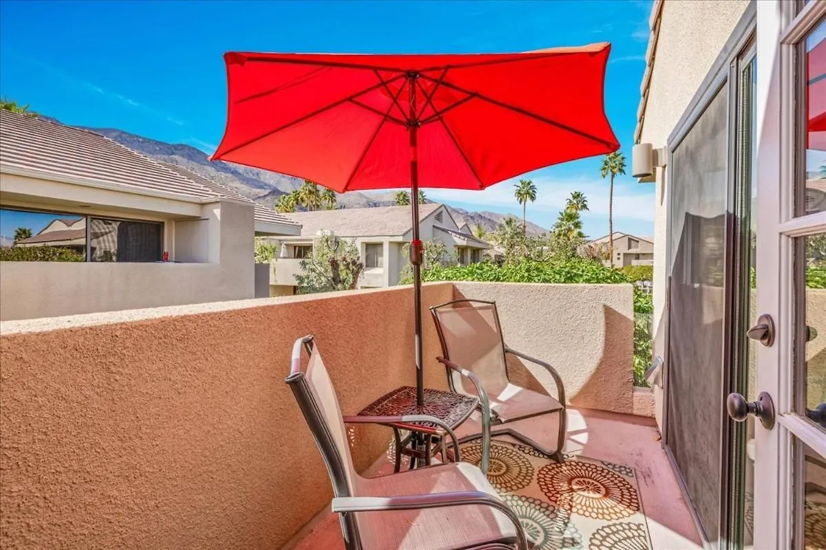 Modern Comfort In The Heart Of Palm Springs - A Ryson Property بيت للعطل