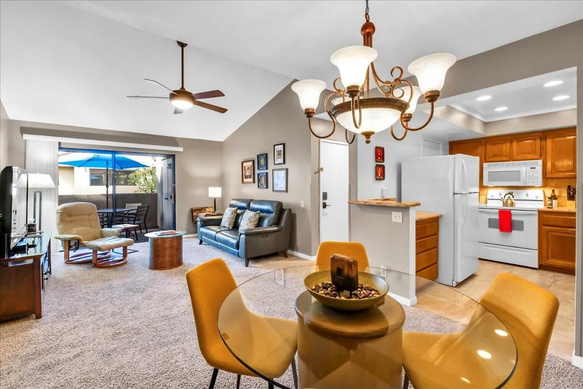 Modern Comfort In The Heart Of Palm Springs - A Ryson Property